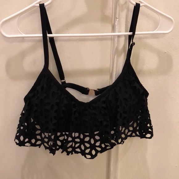 luxe Lisa Vogel Other - FLASH SALE⚡️Laser cut bikini top 🌺